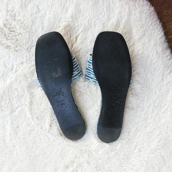 Givenchy 4G Flat Logo Slip On Vacation Denim Sandal - Picture 13 of 15